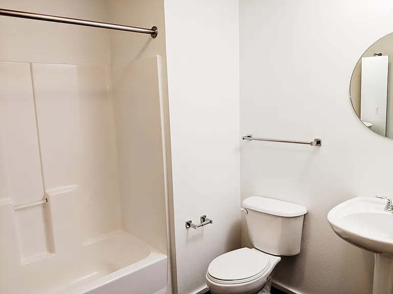 Mercury - Residential — Photo 13