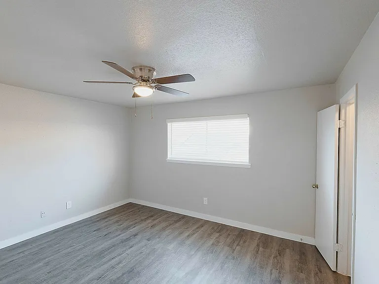 Arcata Townhomes — Photo 33