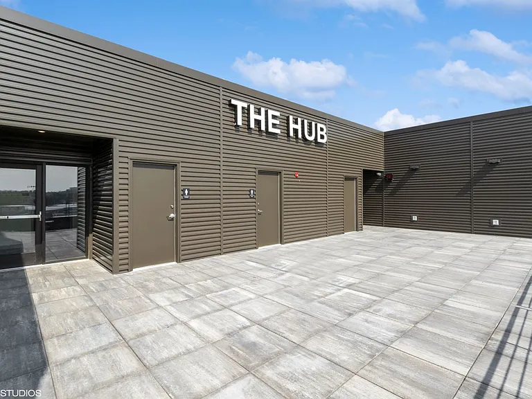 The Leo at the Hub Apartments — Photo 18
