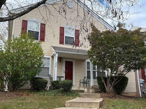 3902 Captain Molly Cir