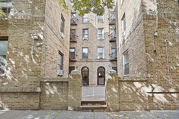 41-40 40th St #D3 — Photo 6