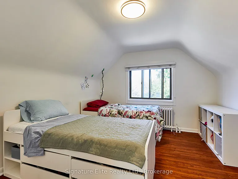 124 Geoffrey St #UPPER — Photo 30