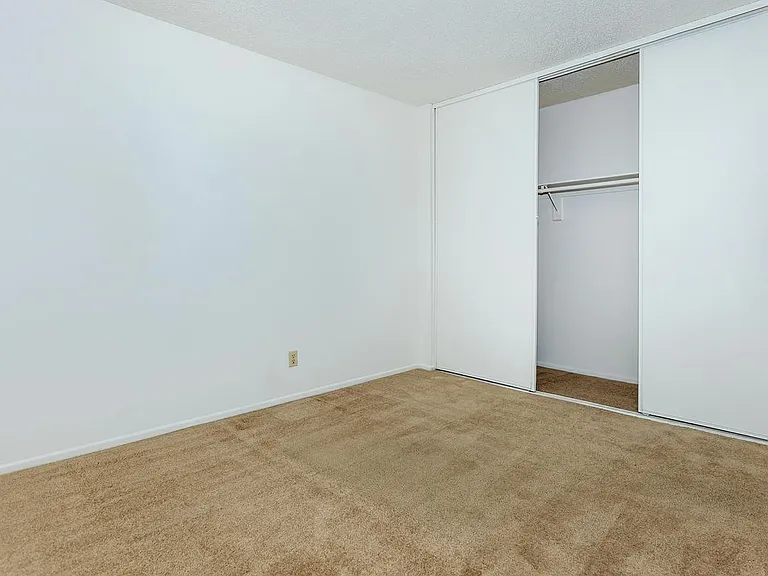Mountain View Apartment Homes — Photo 34