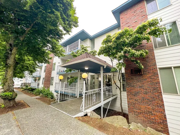 9100 Roosevelt Apartments, 9100 Roosevelt Way NE #305, Seattle, WA 98115