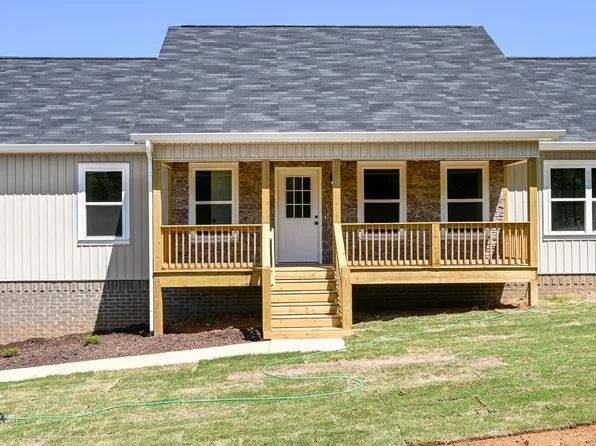 560 County Road 213, Athens, TN 37303