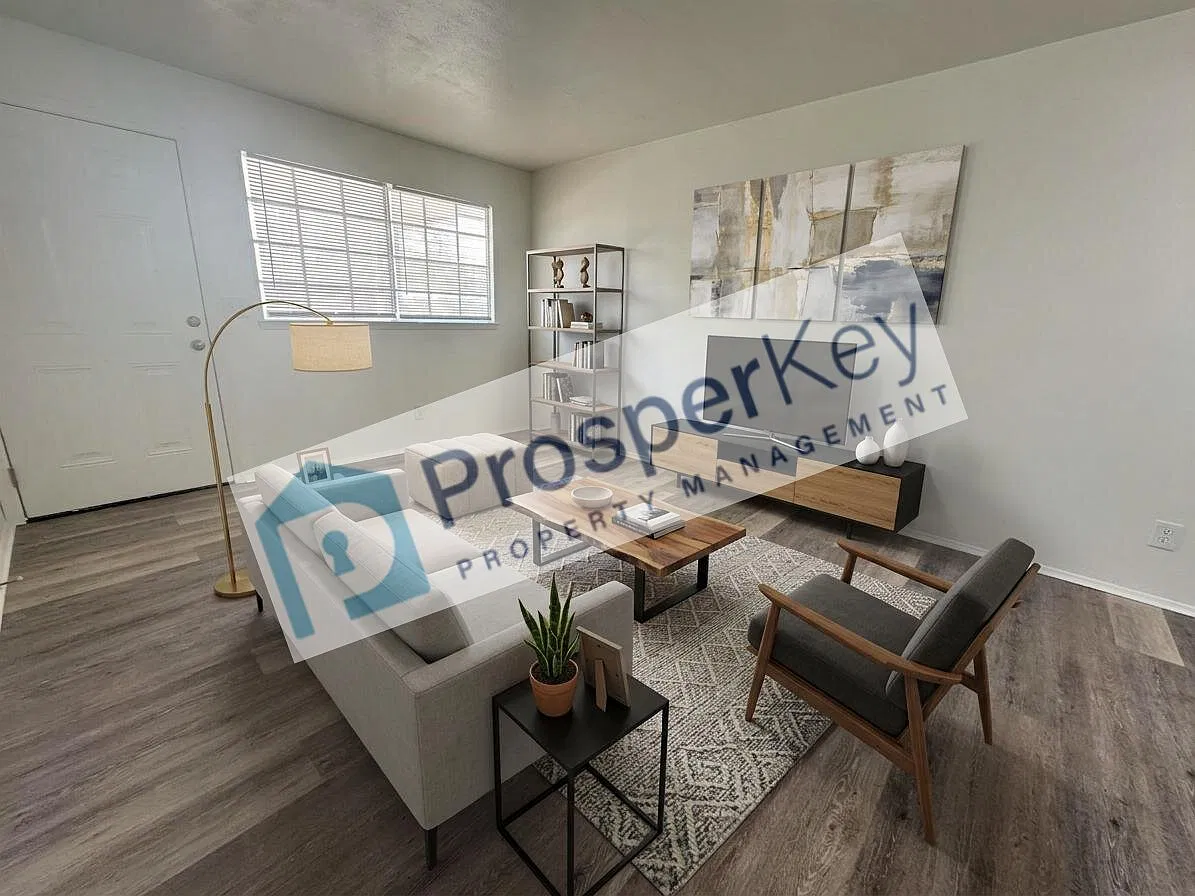 4704 Estonia St — Photo 4