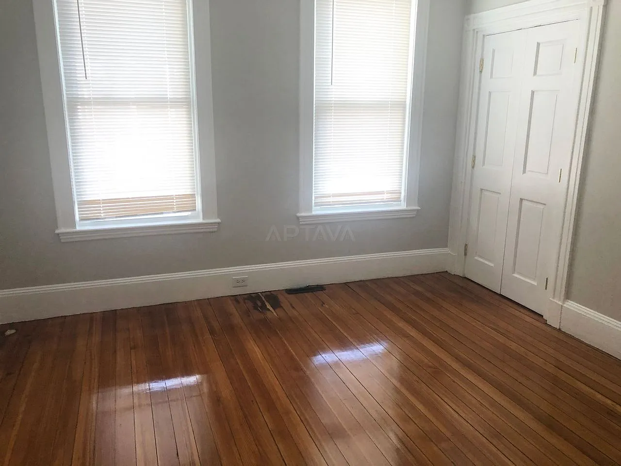 Sullivan Square area, 3 bedroom, 1 — Photo 3