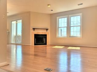 12940B Grays Pointe Rd #B, Fairfax, VA 22033