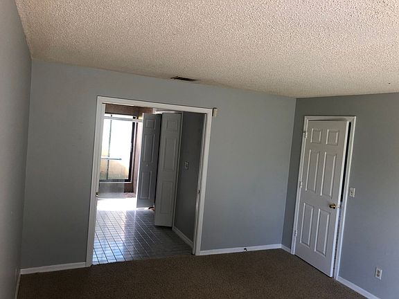 4th image of 207 Cobalt Dr