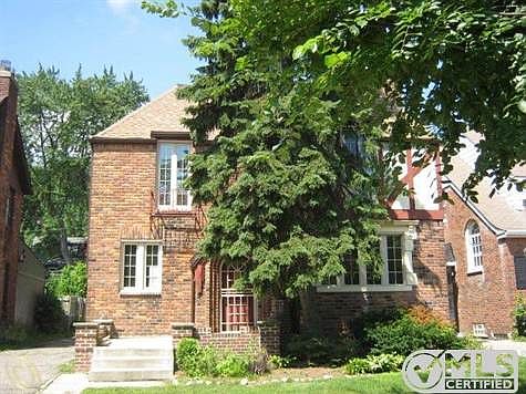 261-906403 Front.JPG