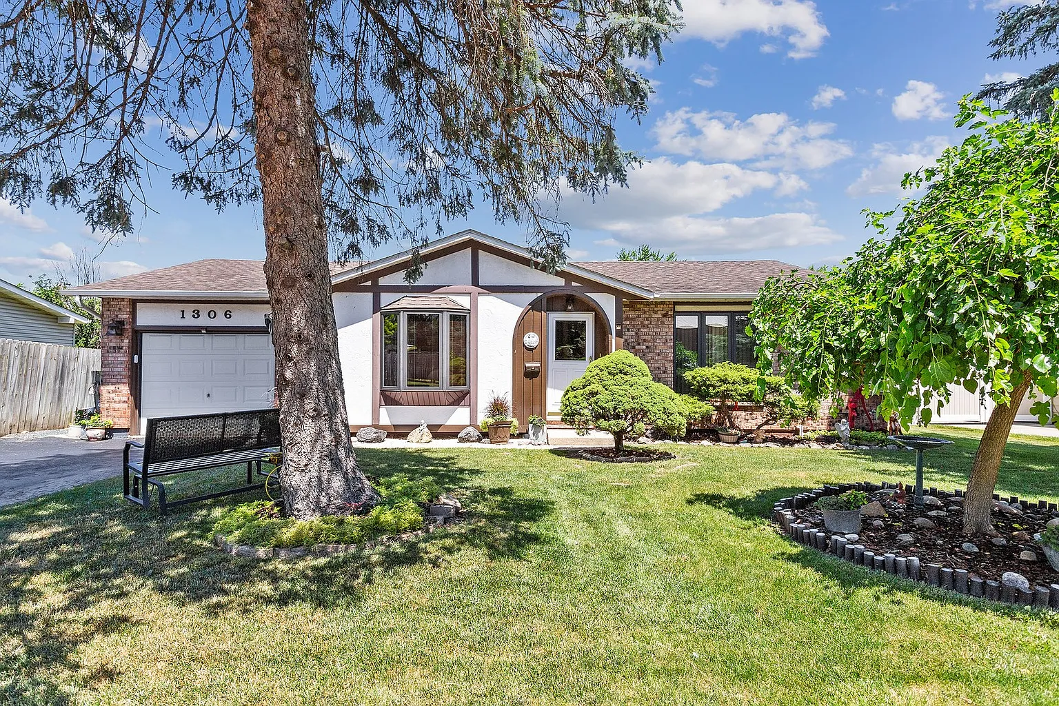 1306 Argo Ln photo 1