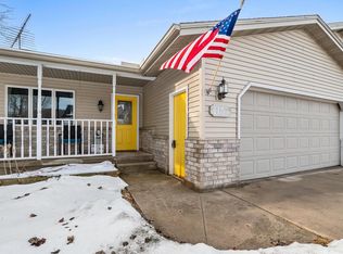 1155 W Madison Ave, Cleveland, WI 53015