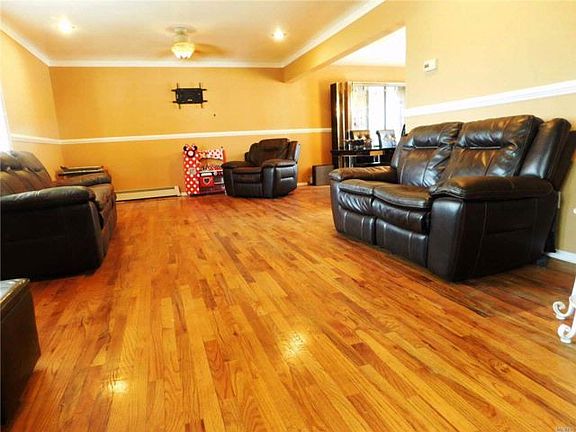 2nd image of 15 Iles Pl