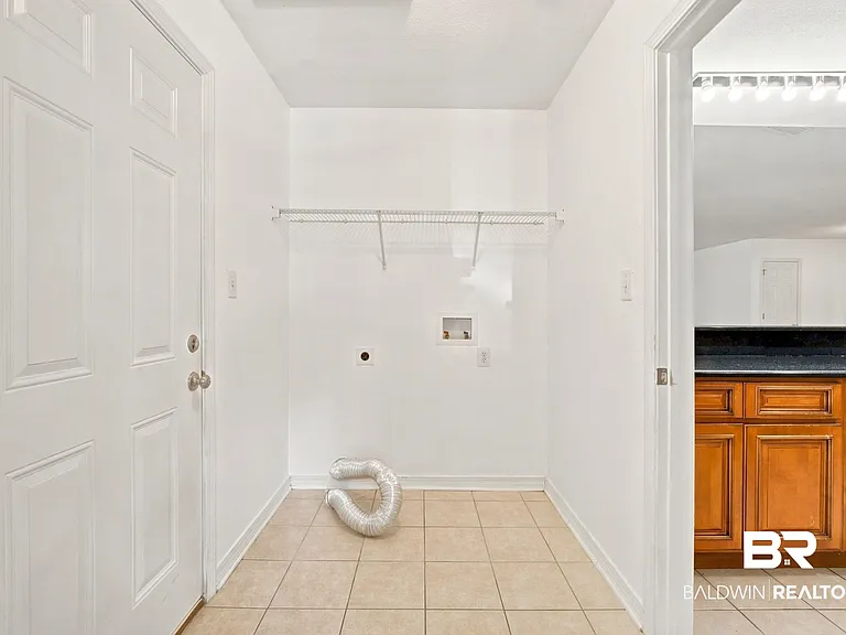 905 Ryan Ave — Photo 21