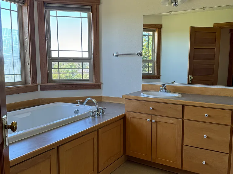 19383 Pine Ave — Photo 20