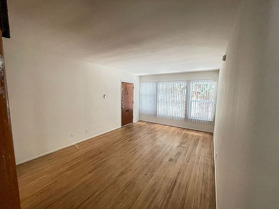 3rd image of 15011 Dickens St #3