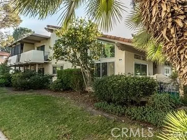 824 Via Alhambra Unit A, Laguna Woods, CA 92637