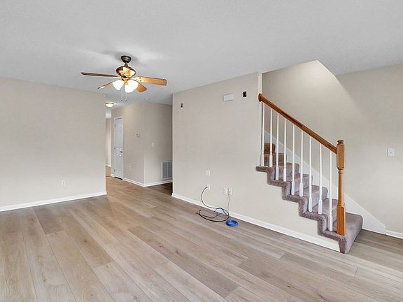 2nd image of 115 Belmont Dr Unit B3