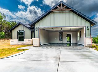 916 Mojave Trl, Granbury, TX 76048