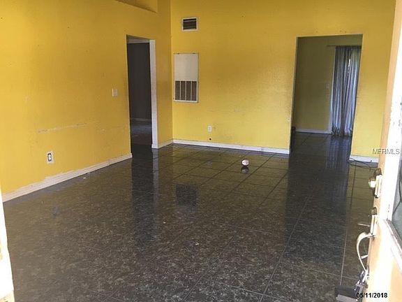 3rd image of 3762 Country Ln