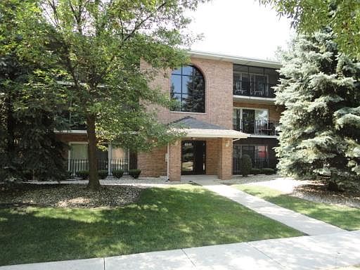 1st image of 4945 E Circle Dr #308