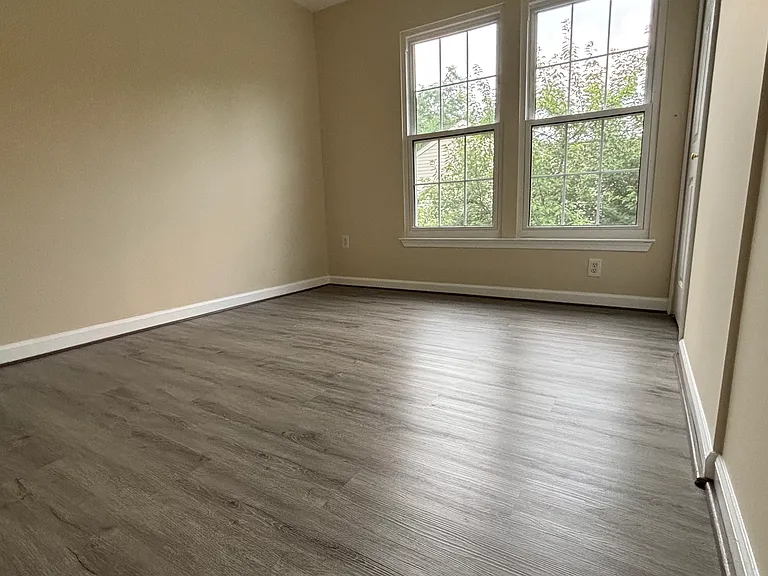 8879 Papillon Dr — Photo 15