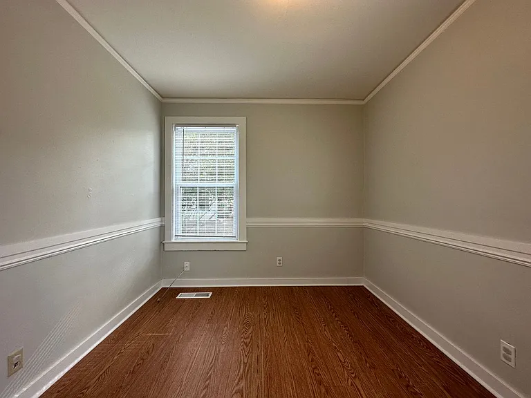 4024 Macarthur Dr — Photo 9