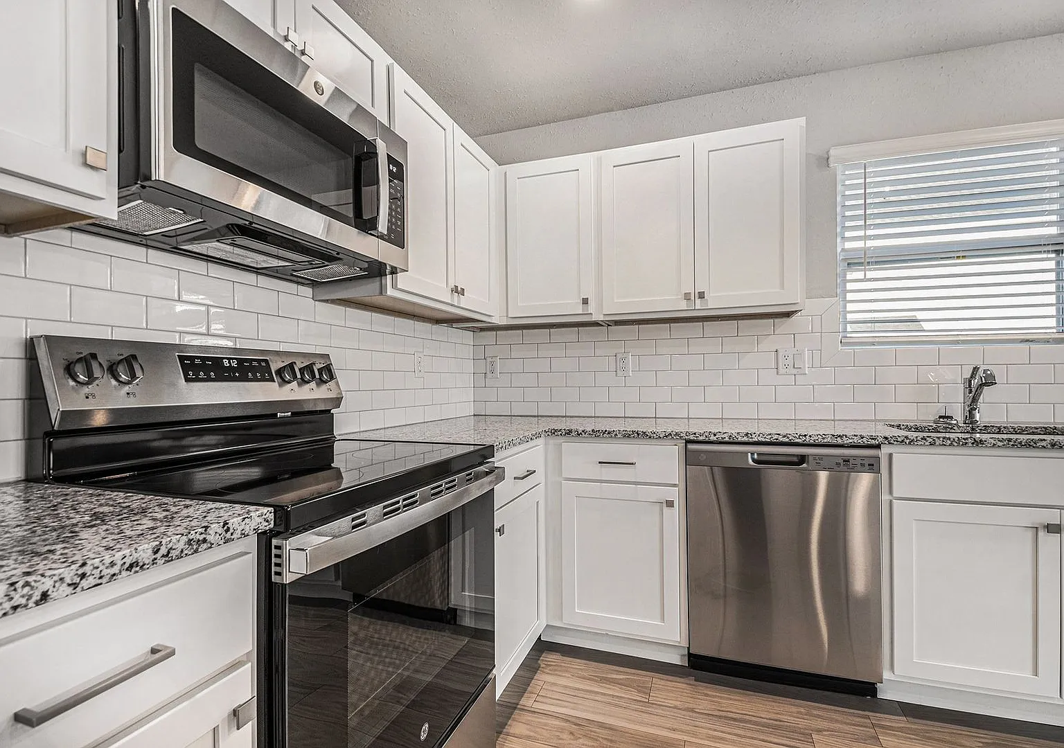 VTR031 — Photo 2