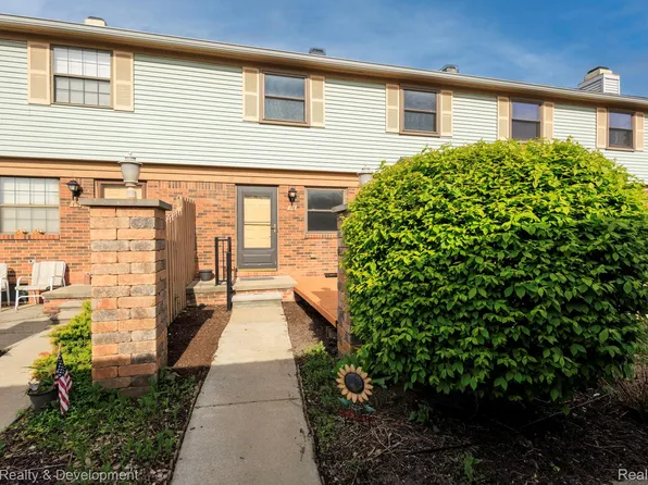 1831 N Arbor Way Dr APT 16, Canton, MI 48188