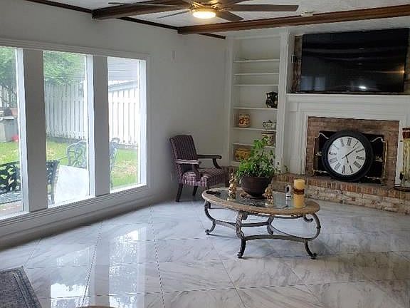 5th image of 1111 Doral Ln