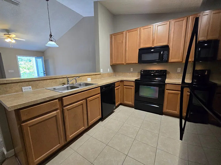 575 Oakleaf Plantation Pkwy #710 — Photo 11