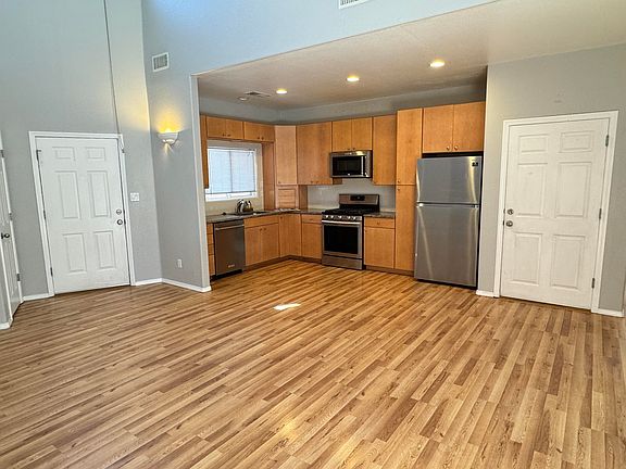 2nd image of 324 Kaylyn Dr SE