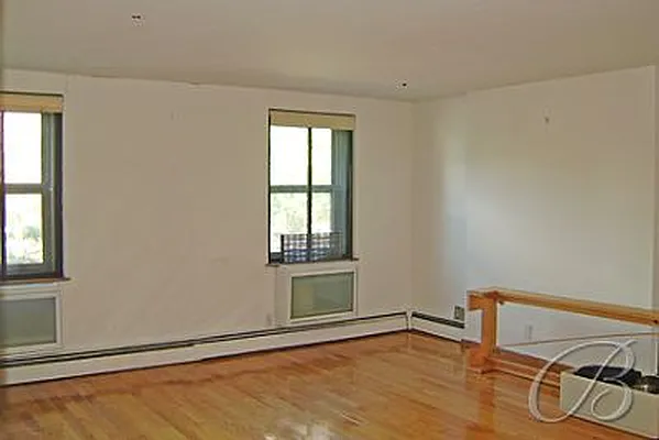 Rented by Bellmarc Realty | media 16