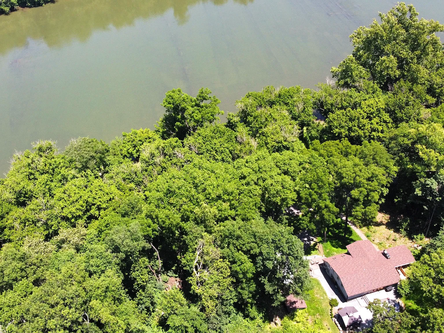 Riverview Shores Dr, Front Royal — Photo 1