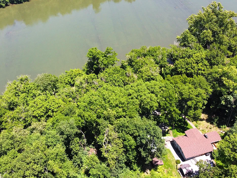 Riverview Shores Dr