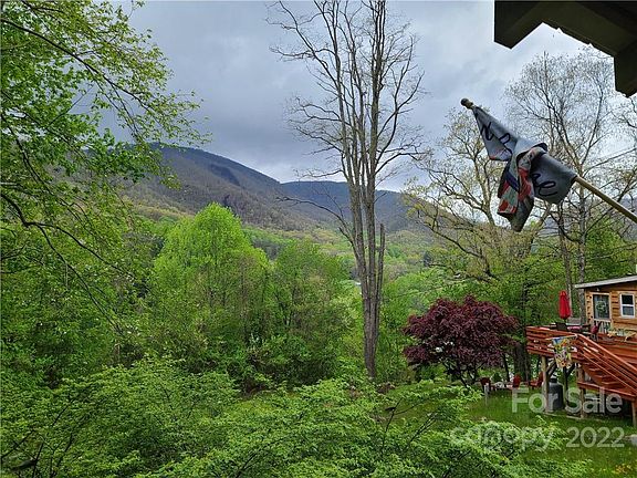 2nd image of 71 Maggie Ln