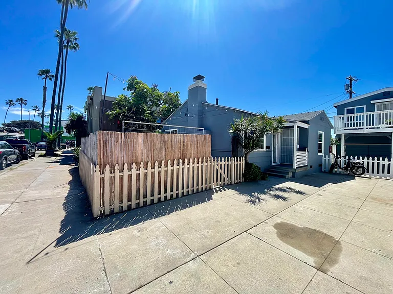 5025 Lotus St #5025 — Photo 6