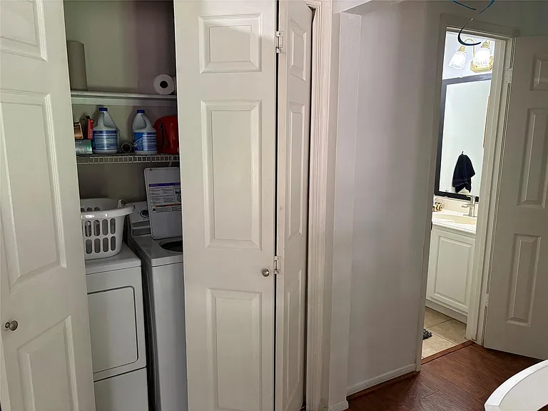 2319 Mill Creek Dr — Photo 16