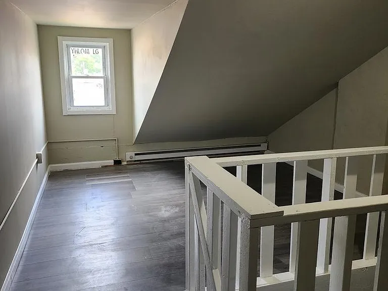 123 Ward Ave — Photo 17