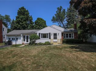74 Traymore Rd, Rochester, NY 14609