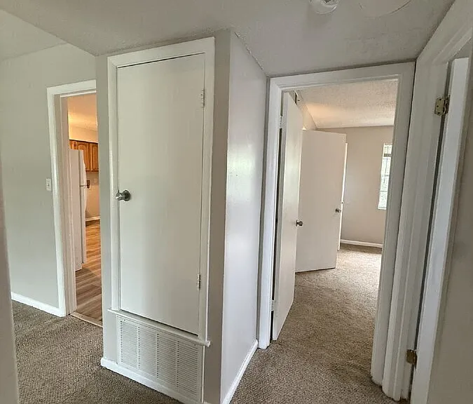 101 Woodhouse Ln #D — Photo 8