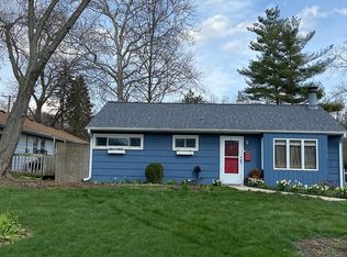 1107 S Chase St, Wheaton, IL 60189