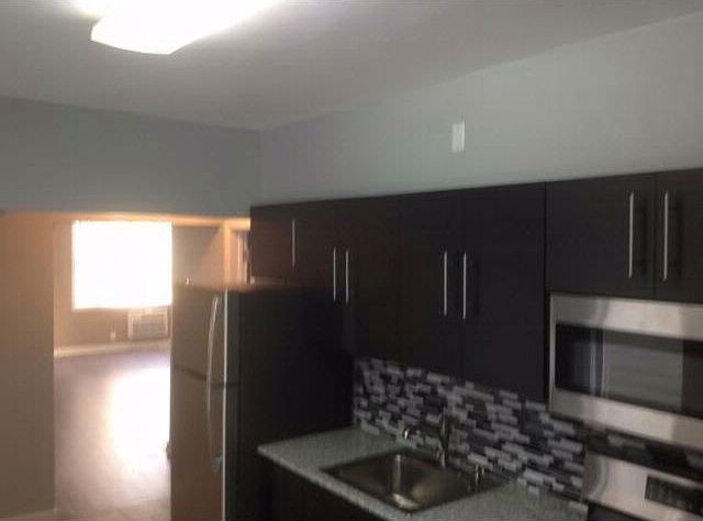 1st image of 1636 E 12th St