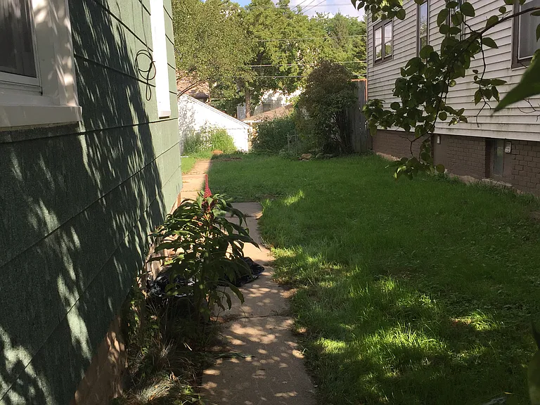 2534 N Weil St — Photo 31