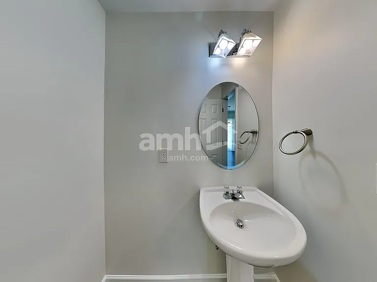 6840 Thistle Down Dr — Photo 11