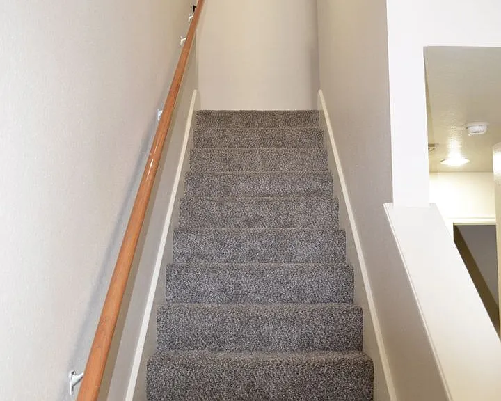 Sydney Court Townhomes — Photo 28