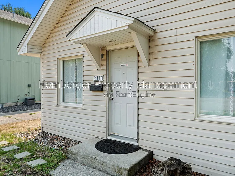 2410 E Everett Ave — Photo 21