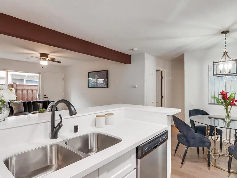 3549 Castle Glen Dr #118 — Photo 24