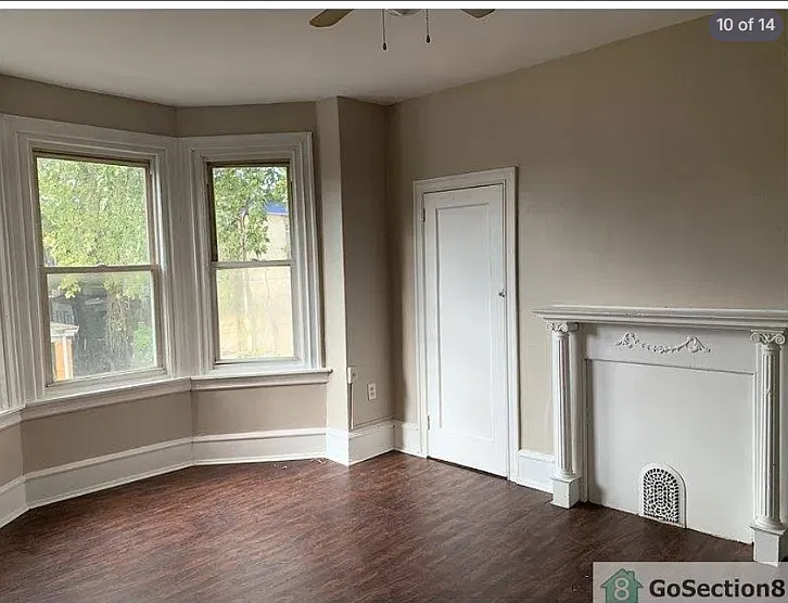 3 bed, 1238 sqft, $1,650 — Photo 1