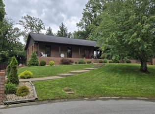6 Brighton Way #BASEMENT, Huntington, WV 25705